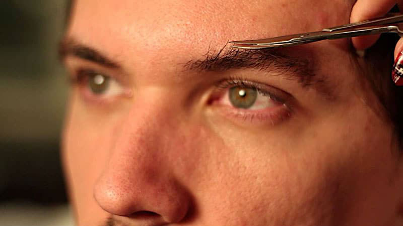 mens eyebrows trimming