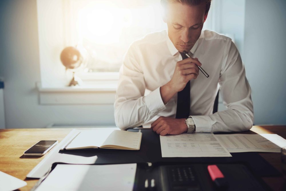 Как мужчине одеваться на работу?