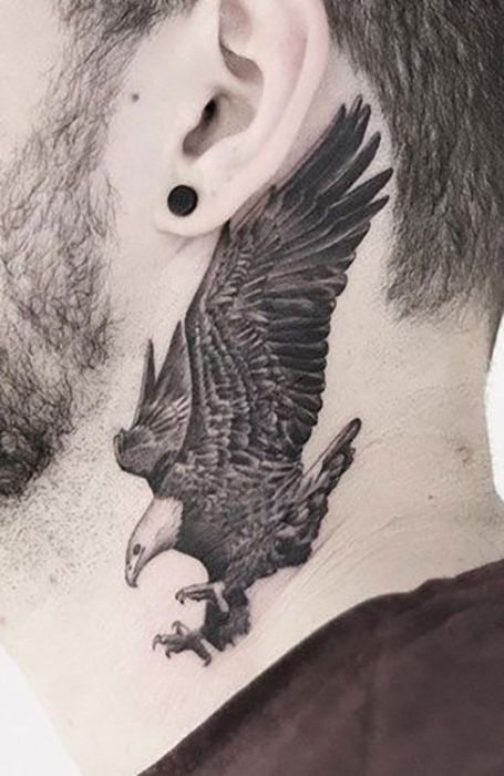 20 татуировок на спине для мужчин, которые хотят самоутвердиться