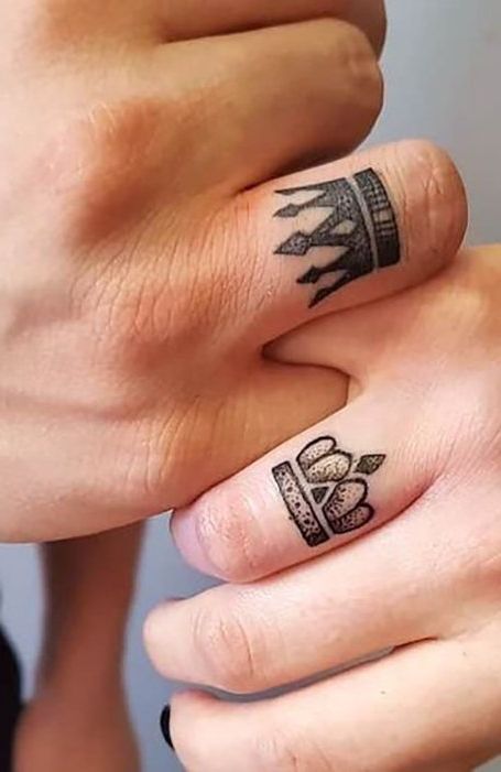 25 идей татуировок на пальцах и что они означают?