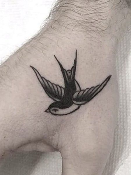 Татуировки с птицами для мужчин: 25 стильных вариантов