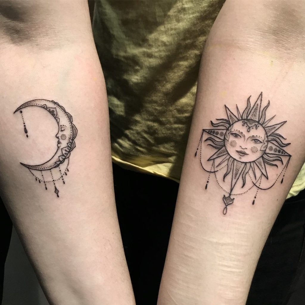 Тату солнце и луна