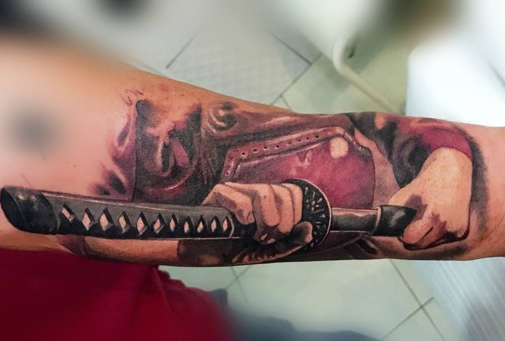 Татуировка с мечом самурая